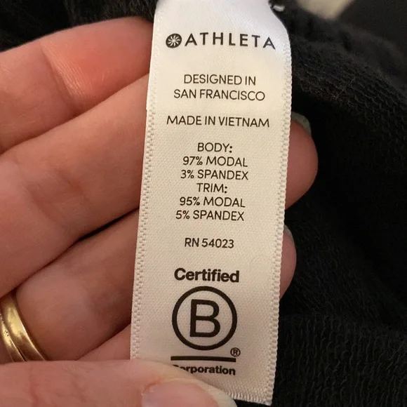 Athleta Drishti Ruched Side Tunic Length Top Black Size Small EUC - Picture 8 of 8